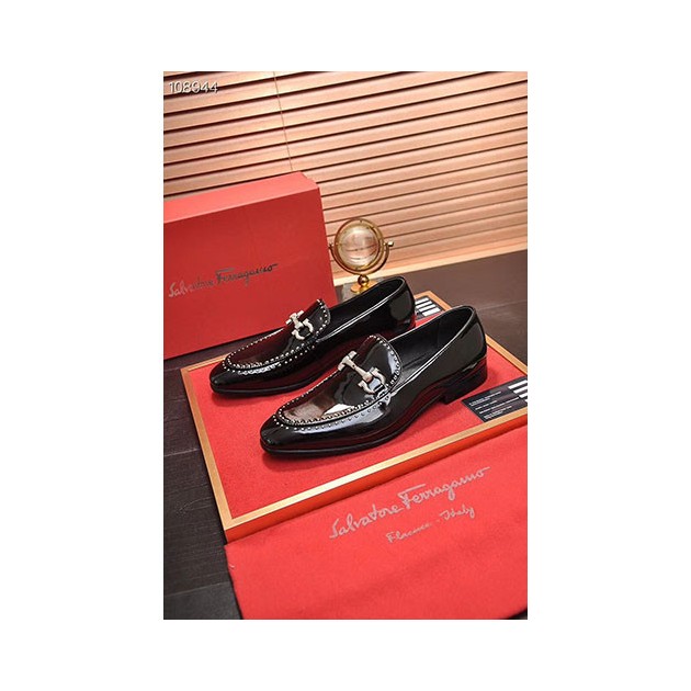 FERRAGAMO 페레가모 M2630