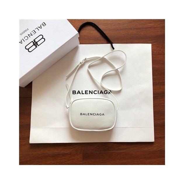 BALENCIAGA 발렌시아가 카메라백 미니 20CM B70097-2신상