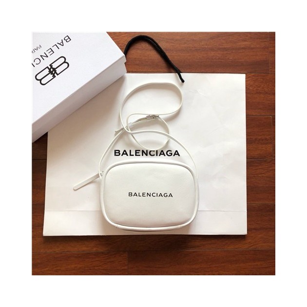 BALENCIAGA 발렌시아가 카메라백  25CM B70098-2 신상