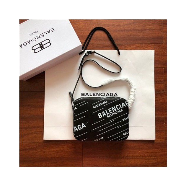 BALENCIAGA 발렌시아가 카메라백 25CM B379 2020/신상