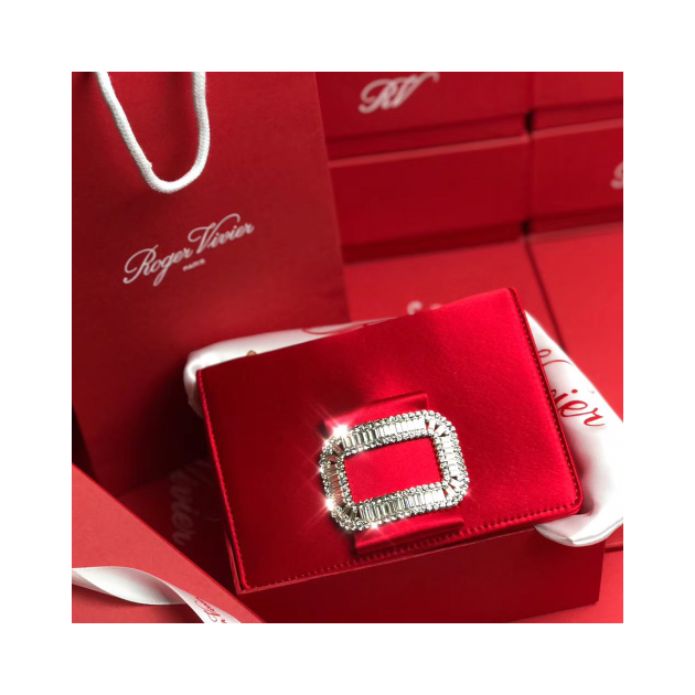ROGER VIVIER 로저비비에 엠벨리쉬 미니 숄더 18CM R60029
