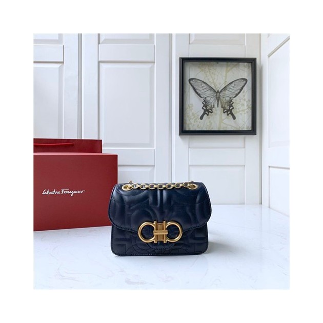 FERRAGAMO 페레가모 플랩 미니체인백 21H153-4 2020/신상