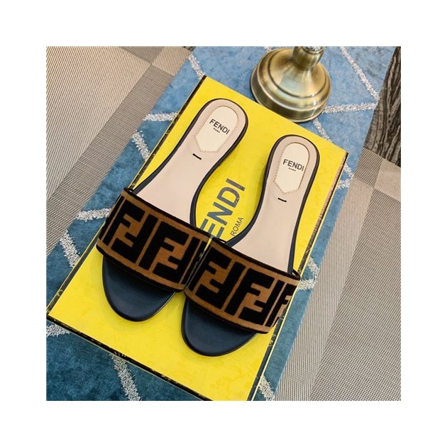 FENDI 펜디 슬리퍼 신상