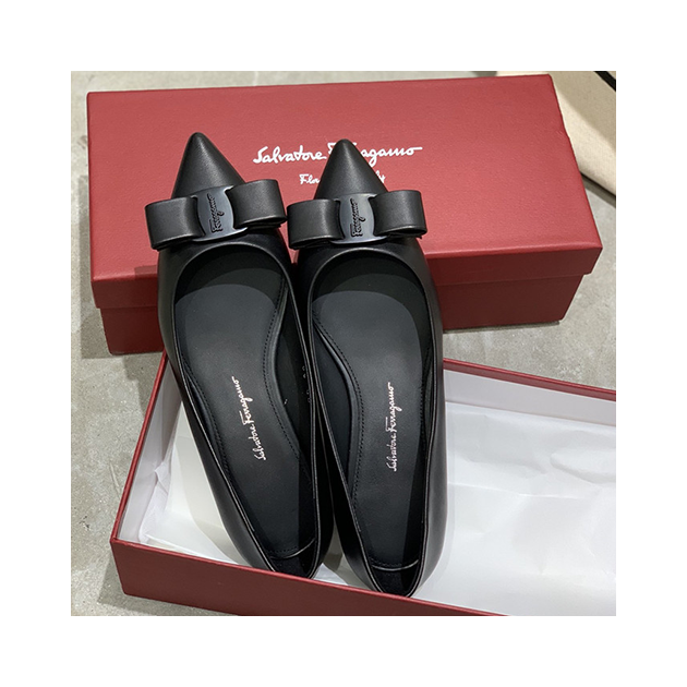 FERRAGAMO 페레가모 여성용 단화 굽높이2CM F60099-2 2020/신상