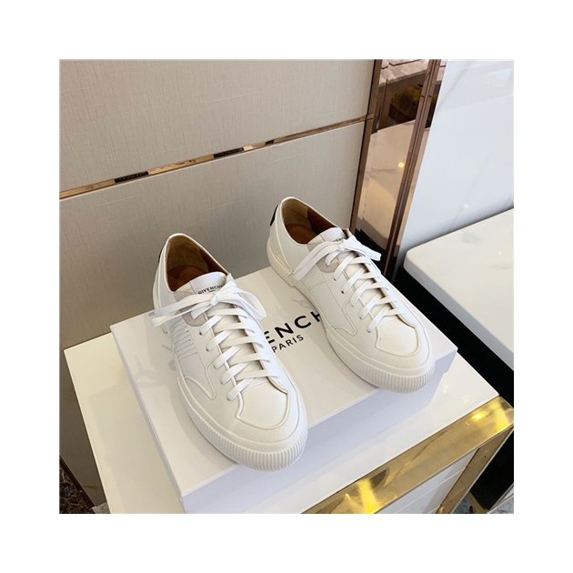 GIVENCHY 지방시 남성용 스니커즈신상