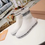 MIUMIU 미우미우 부츠 (220,250사이즈 주문제작)