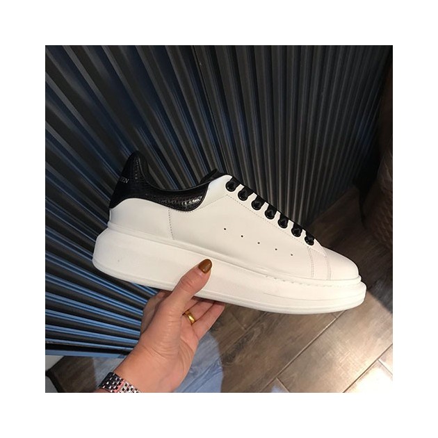 ALEXANDER MCQUEEN 알렉산더맥퀸 남여공용 스니커즈