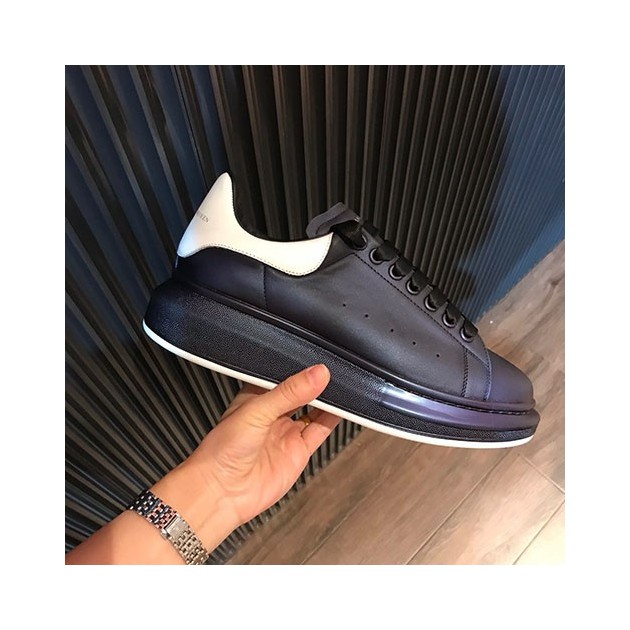 ALEXANDER MCQUEEN 알렉산더맥퀸 남여공용 스니커즈