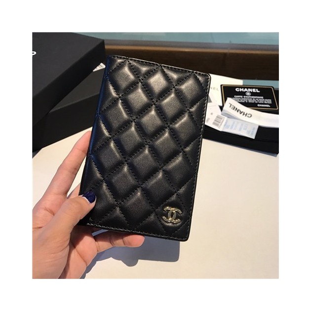 CHANEL 샤넬 여권지갑 AS6081-2