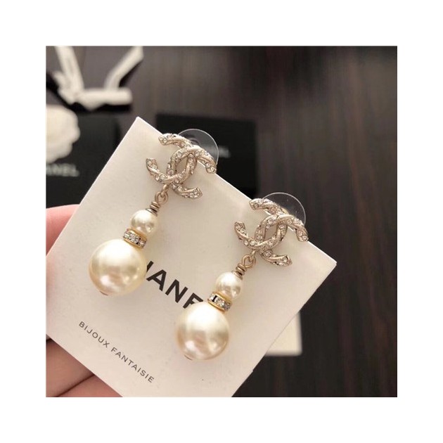 CHANEL 샤넬 귀걸이 C4021 2020/신상 (정품과 비교가능한 퀄리티 )