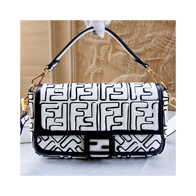 FENDI 펜디 바케트백 F30143 2020/신상