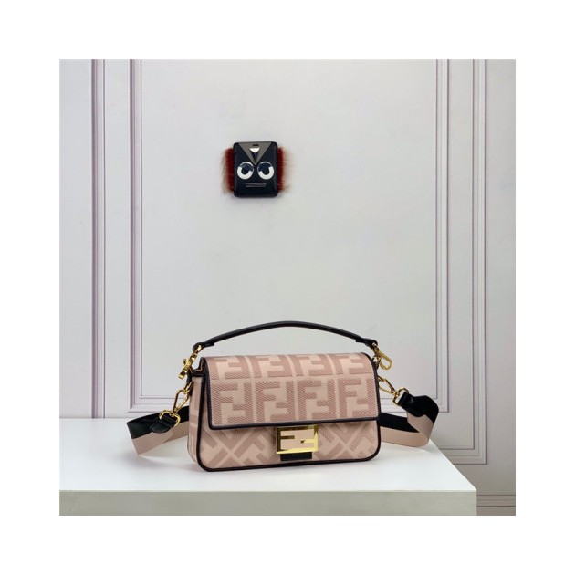 FENDI 펜디 아이코닉 바게트백 F94108
