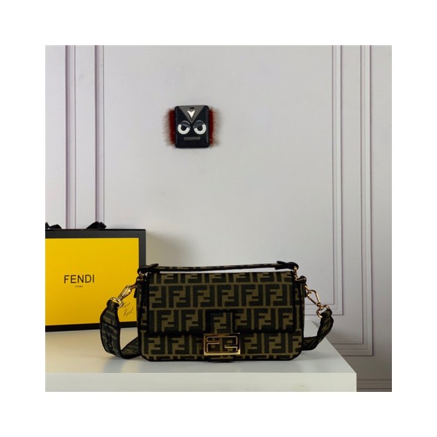 FENDI 펜디 아이코닉 바게트백 F94109