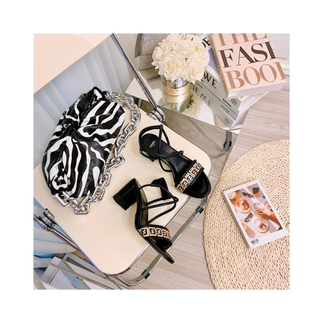 FENDI 펜디 여성용 샌들 F64800