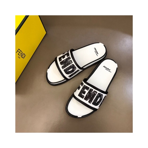 FENDI 펜디 남성용 슬리퍼 F74551