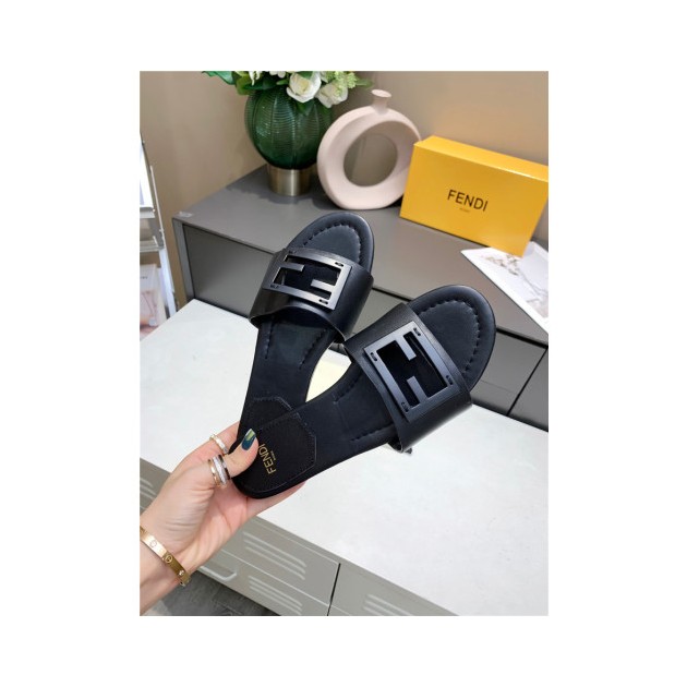 FENDI 펜디 여성용 슬리퍼 F3164
