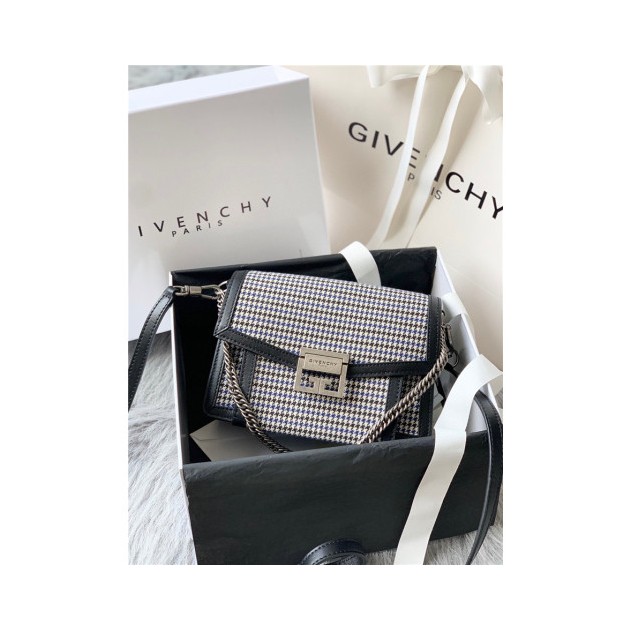 GIVENCHY 지방시 GV3 스몰 G51511