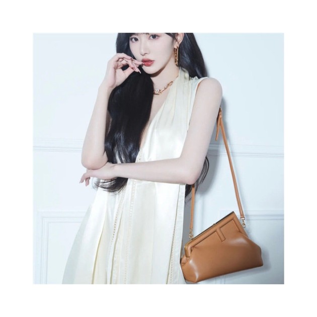 FENDI 펜디 크로스백 스몰 F33887