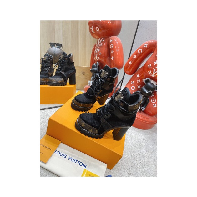 LOUIS VUITTON 루이비통 여성용 부츠 (굽높이9CM) L23780 2COLOR