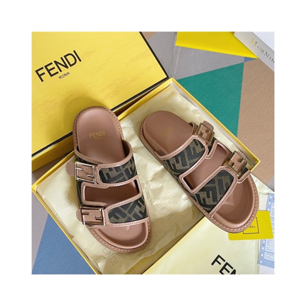 FENDI 펜디 남여공용 슬리퍼 F65008