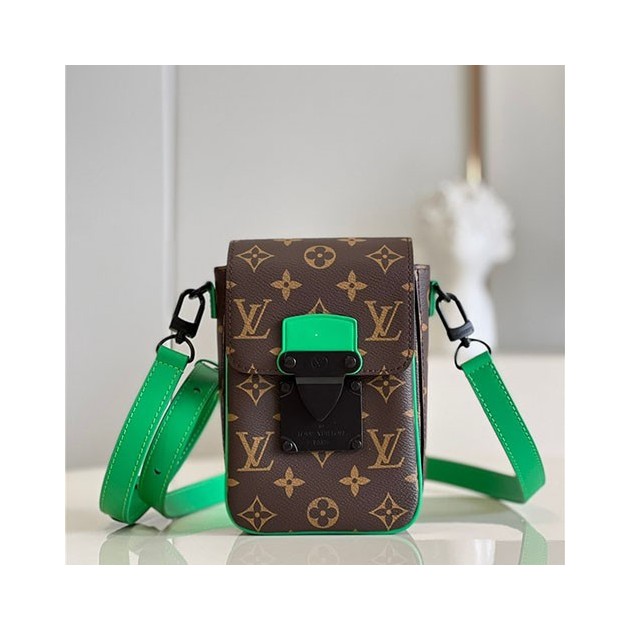 LOUIS VUITTON 루이비통 S락 버티컬 웨어러블 월릿 M81522