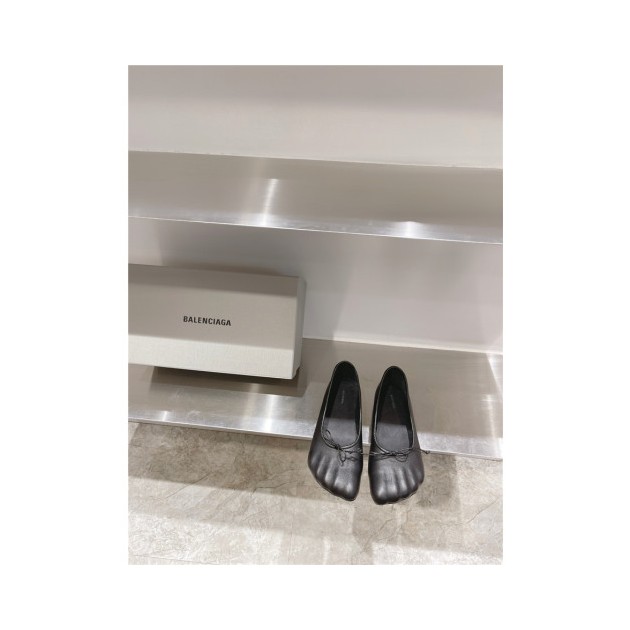 BALENCIAGA 발렌시아가 여성용 단화 B51241