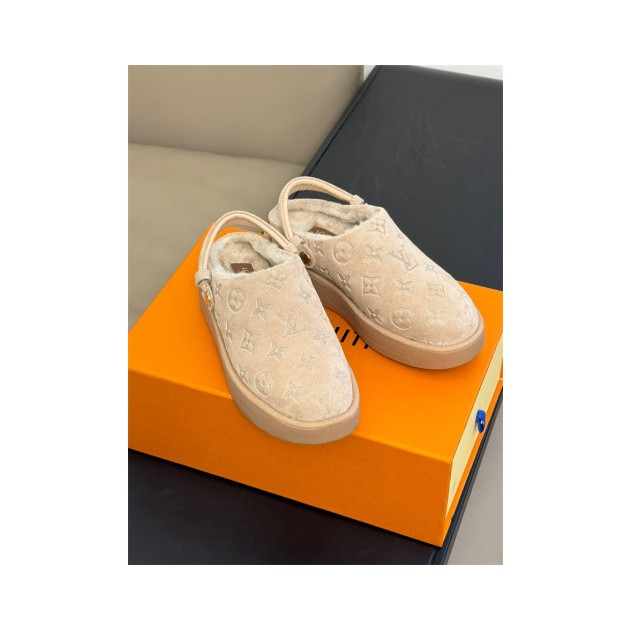 LOUIS VUITTON 루이비통 여성용 털 단화 L47680