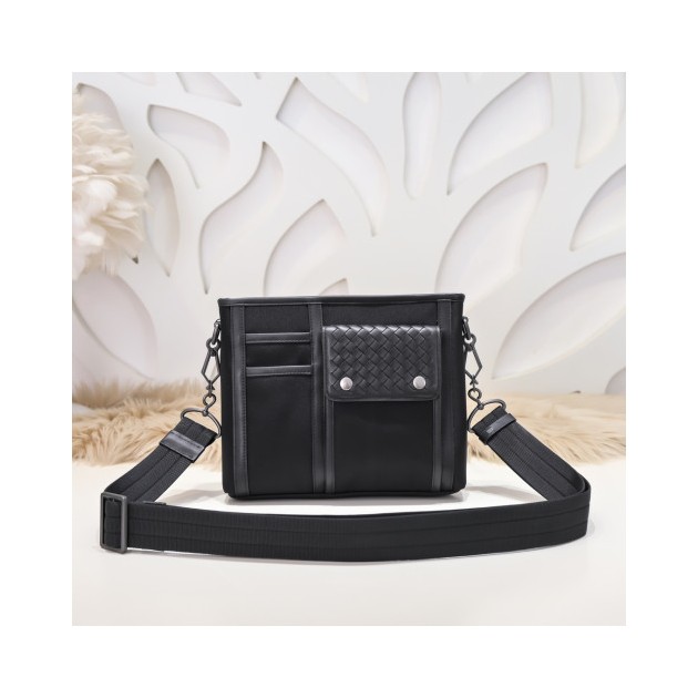 BOTTEGA VENETA 보테가베네타 테크니컬 패브릭 숄더백