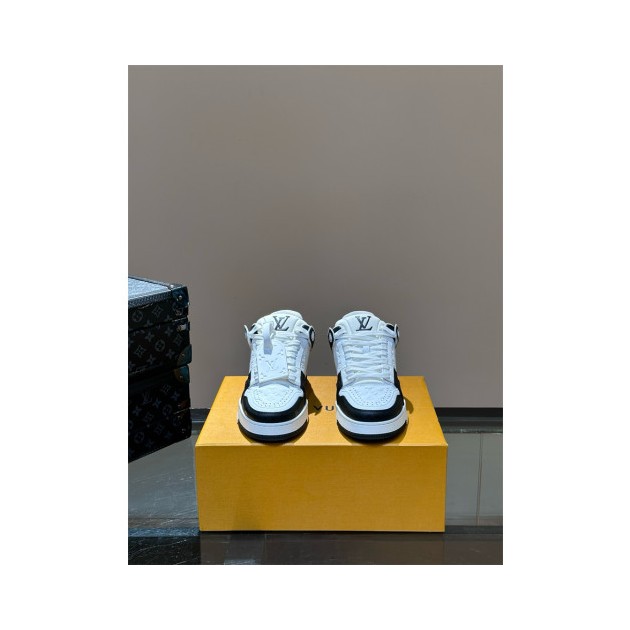 LOUIS VUITTON 루이비통 남성용 스니커즈 L94229-2 2024/신상