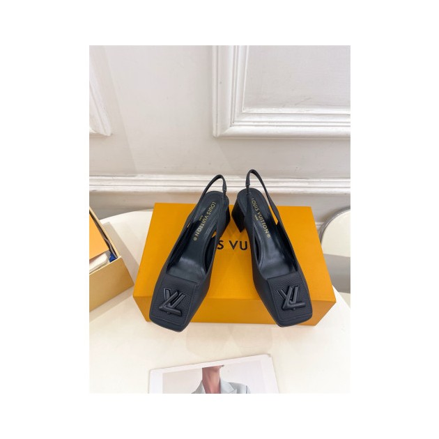 LOUIS VUITTON 루이비통 여성용 샌들 L18433