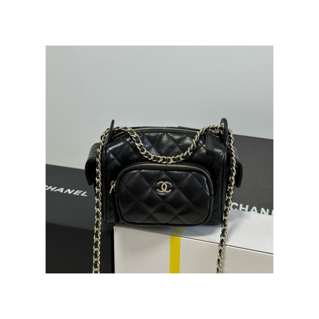 CHANEL 샤넬 스몰 카메라 케이스백 AS5220