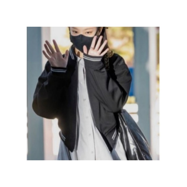 [블랙핑크 제니]CHANEL 샤넬 샤넬 미디움 22백 AS3261