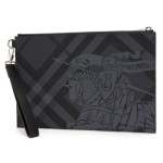 BURBERRY 버버리 체크 클러치백 8006073