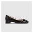 ROGER VIVIER 로저비비에 여성용 페이턴트 가죽 소재의 발레리나 7674