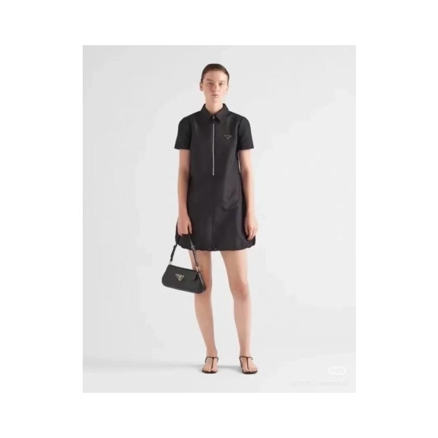 PRADA 프라다 카라지퍼 원피스