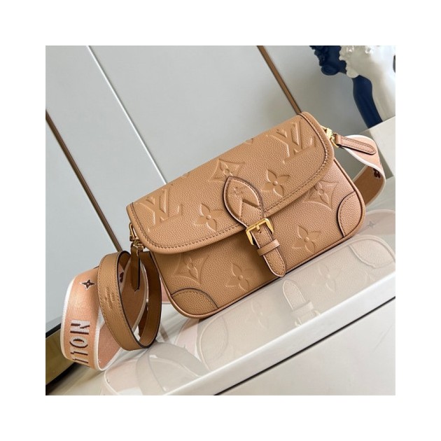 LOUIS VUITTON 루이비통 다이앤 숄더백 M46386