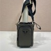 PRADA 프라다 드로스트링 리나일론 스마트폰 케이스 2ZH155