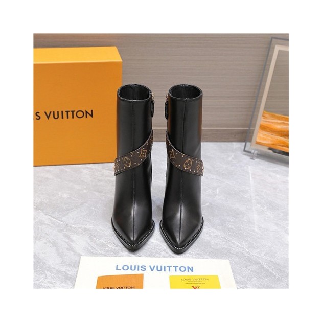 LOUIS VUITTON 루이비통 여성용 부츠 (굽높이9.5CM) L85528 2COLOR