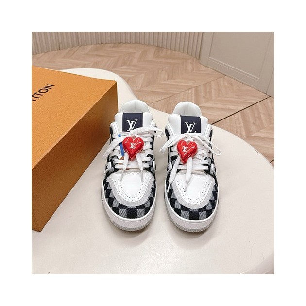 LOUIS VUITTON 루이비통 남여공용 스니커즈 L94330 2COLOR