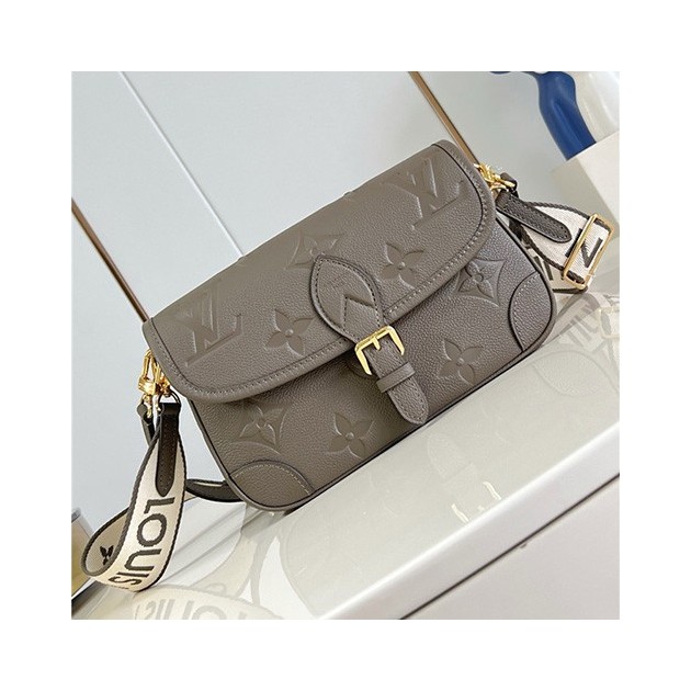 LOUIS VUITTON 루이비통 다이앤 앙프렝뜨 숄더백 M46386