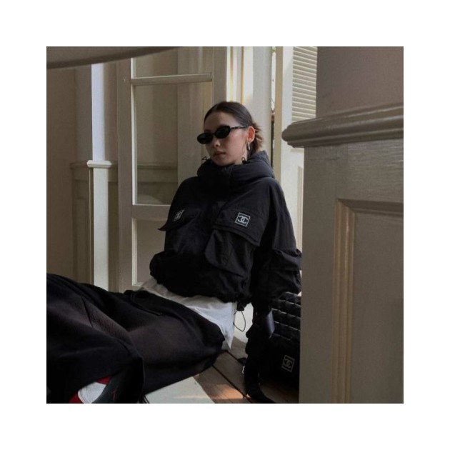 CHANEL 샤넬 드로스트링 다운점퍼