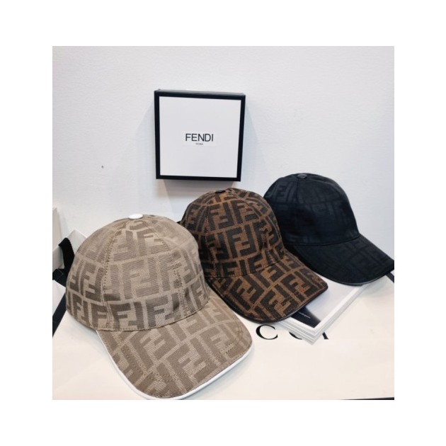 FENDI 펜디 모노그램 볼캡