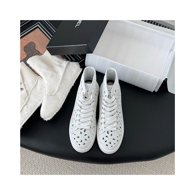CHANEL 샤넬 여성용 스니커즈 C42404 2COLOR