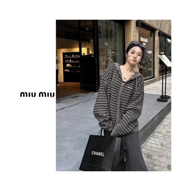 MIUMIU 미우미우 단가라 레터링 니트 후드집업 2COLOR