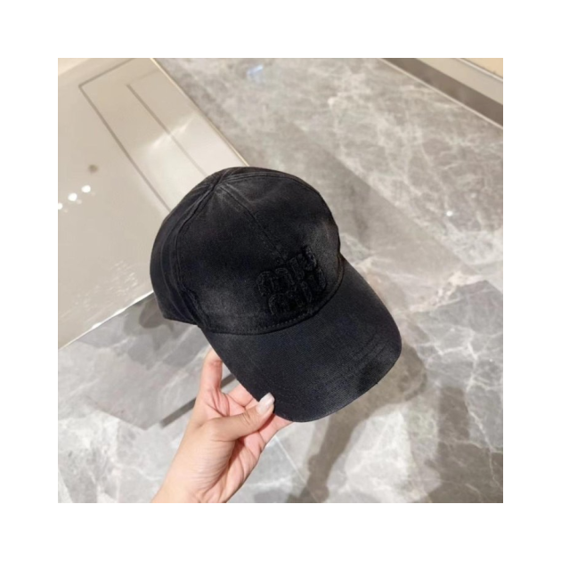 MIUMIU 미우미우 피그먼트 데미지 볼캡